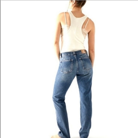 NWOT FREE PEOPLE Curvy Siren Straight Leg Jean $78 - Picture 3 of 15
